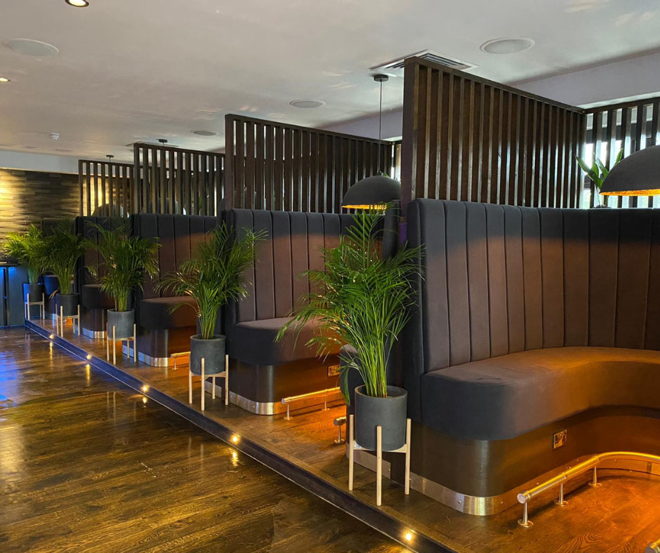 21 seating booths